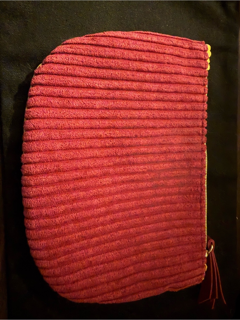 Ipsy Women’s Ribbed burgundy/yellow Zip-Top Clutch